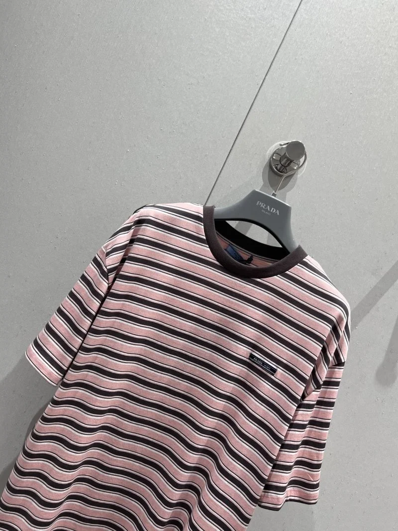 Prada T-Shirts Casual 165670