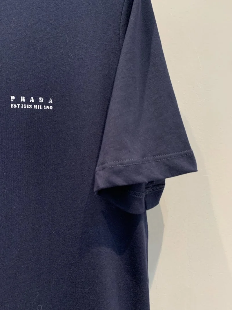 TravelReady Prada T-Shirts 165668