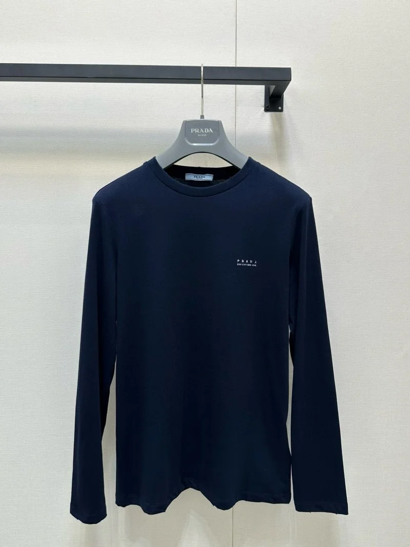 Fashionable Prada T-Shirts 165648