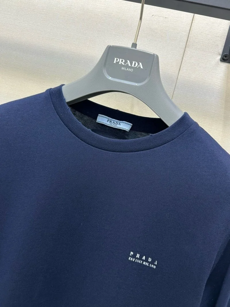 Fashionable Prada T-Shirts 165648