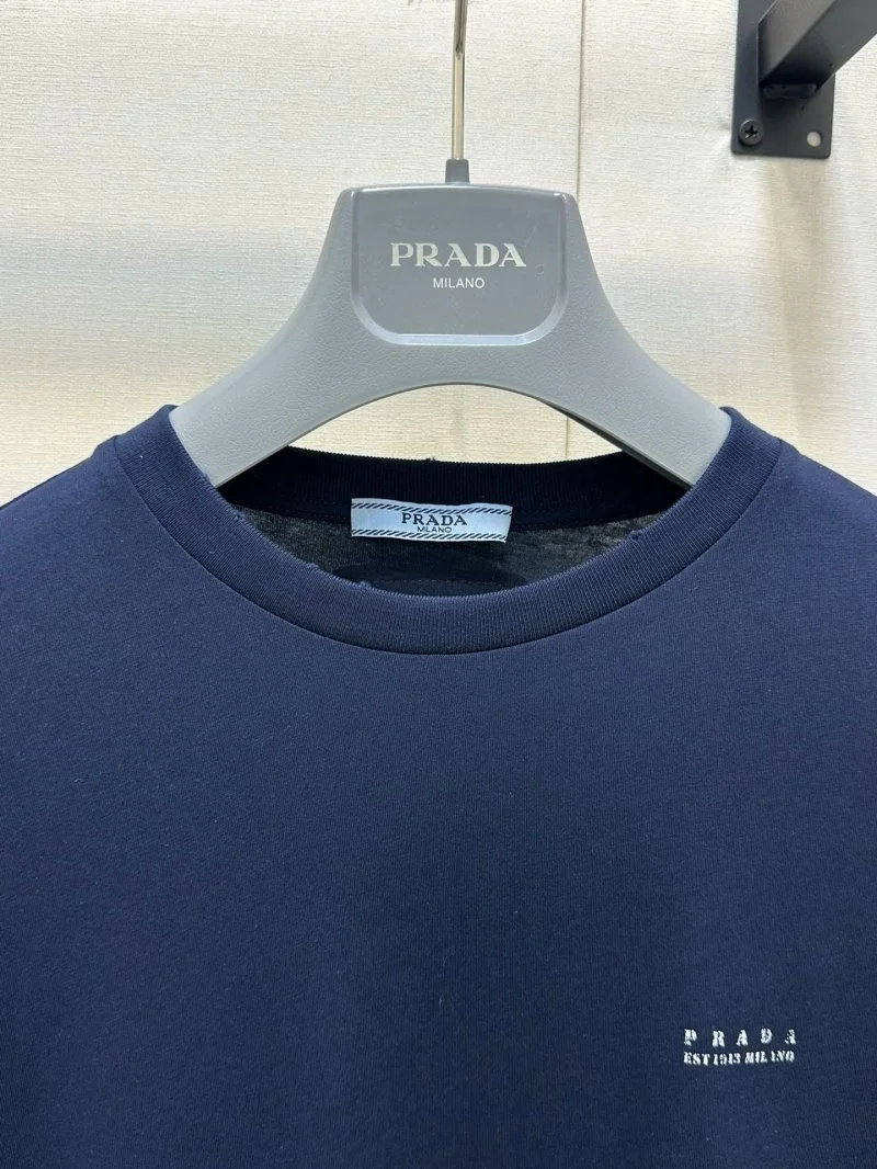 Fashionable Prada T-Shirts 165648