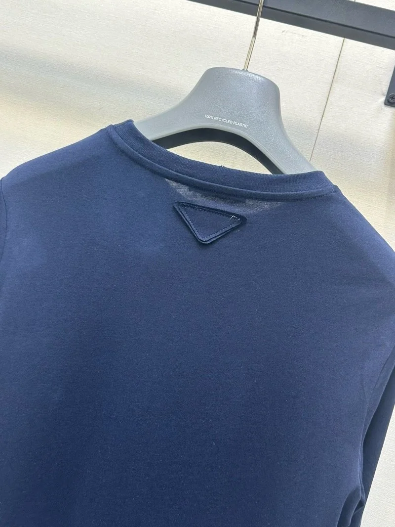 Fashionable Prada T-Shirts 165648