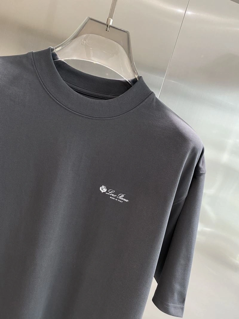 Prada T-Shirts WellDesigned 169353