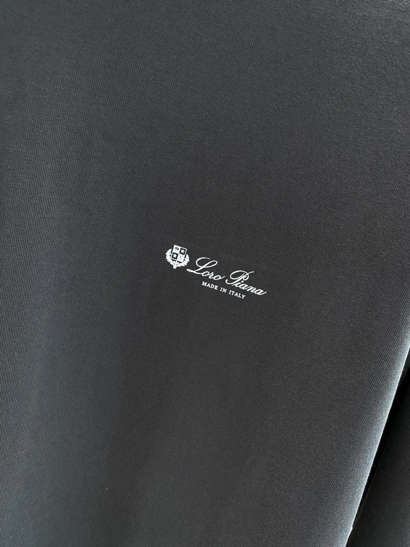 Prada T-Shirts WellDesigned 169353