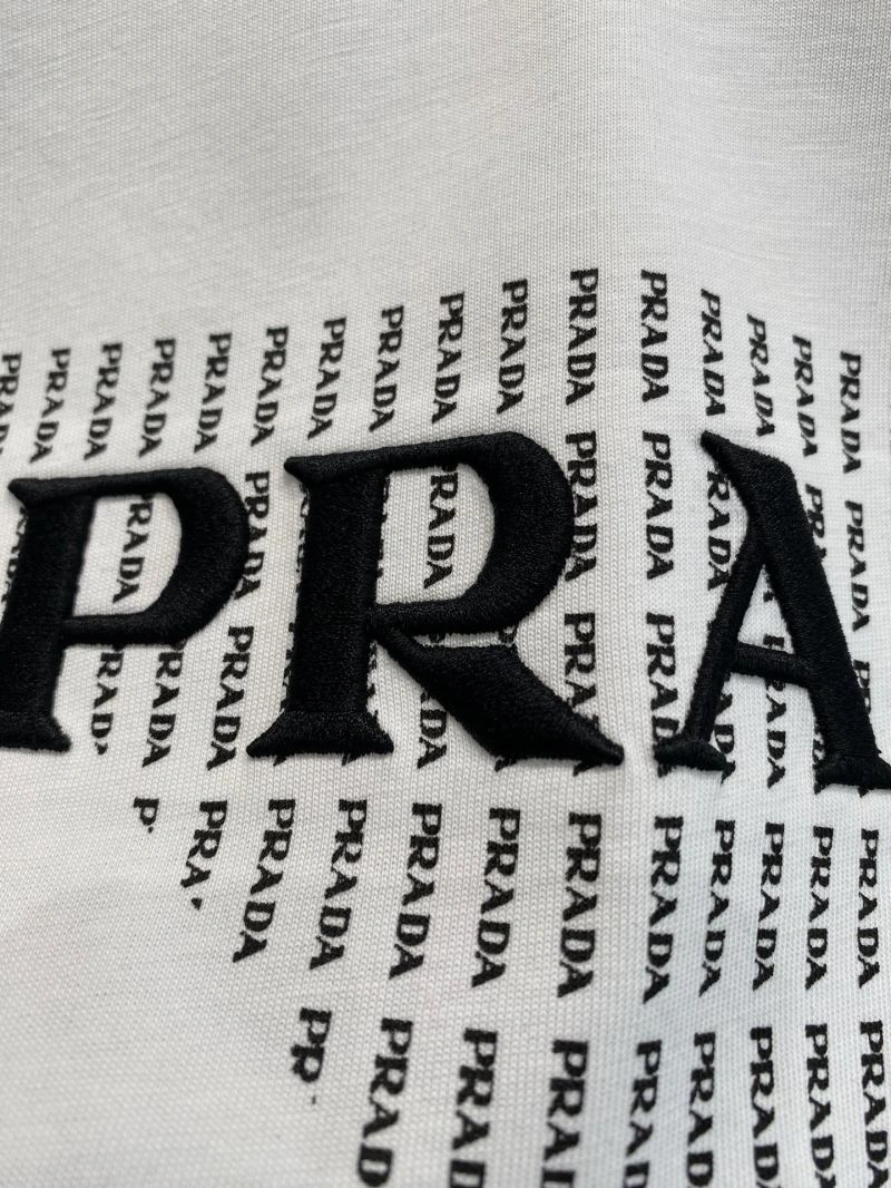 Upgraded Prada T-Shirts 169346
