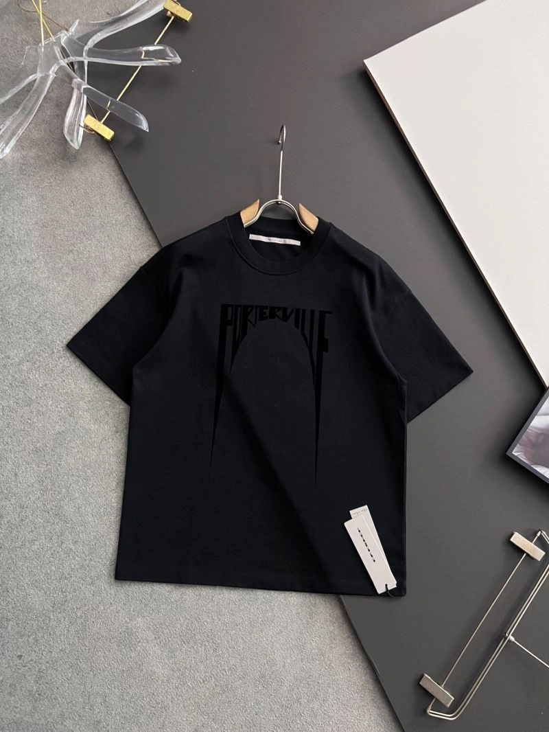 Trendsetting Prada T-Shirts 169340