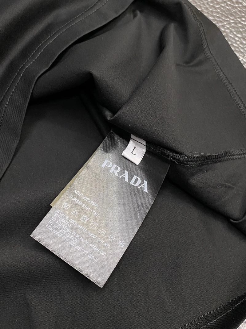 Comfortable Prada T-Shirts 169332