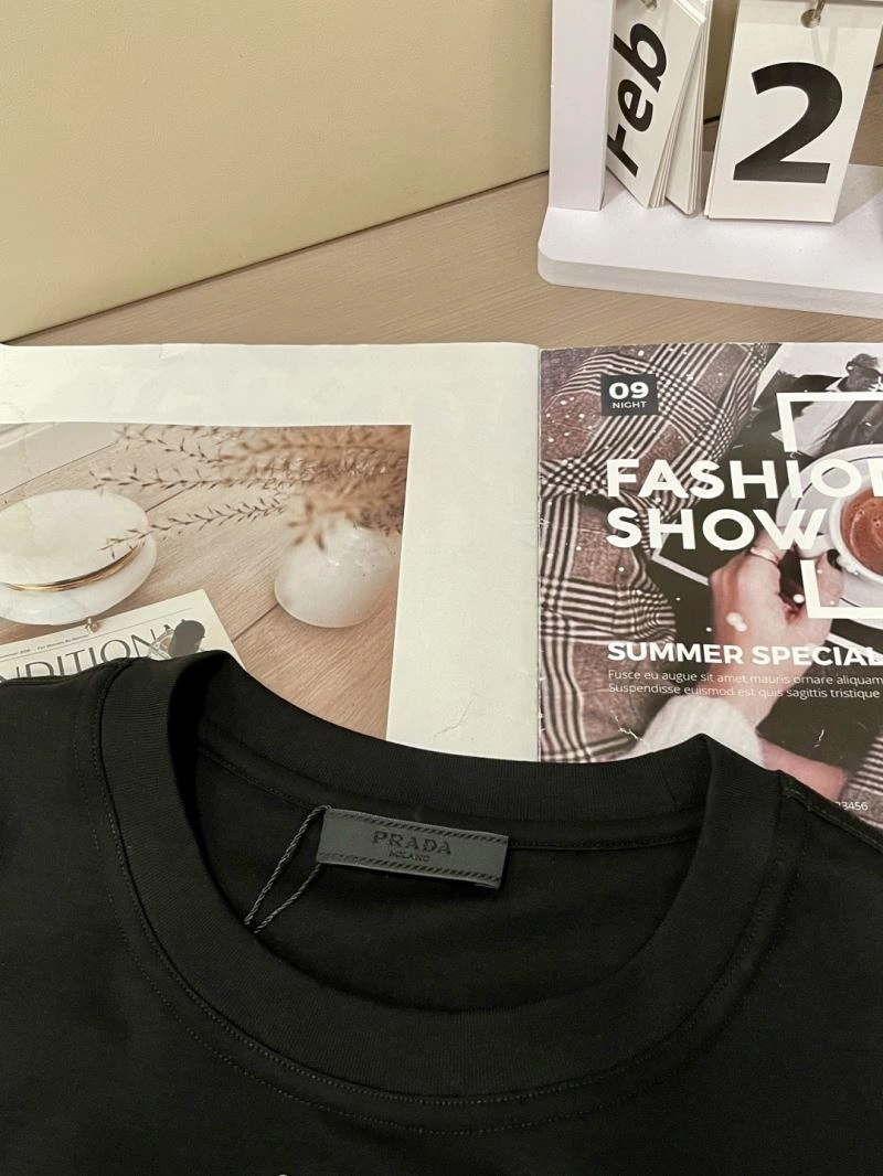 Prada T-Shirts Stylish 169395