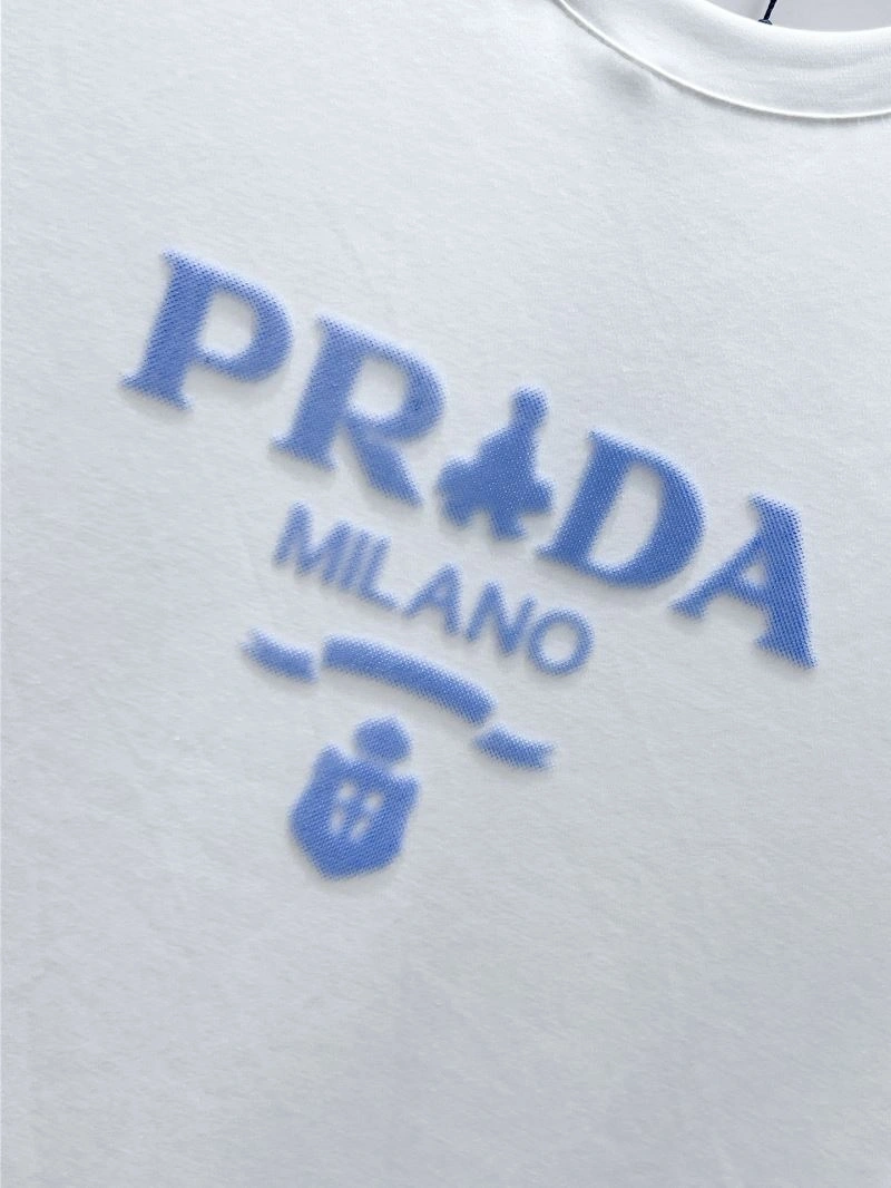 Resilient Prada T-Shirts 169329