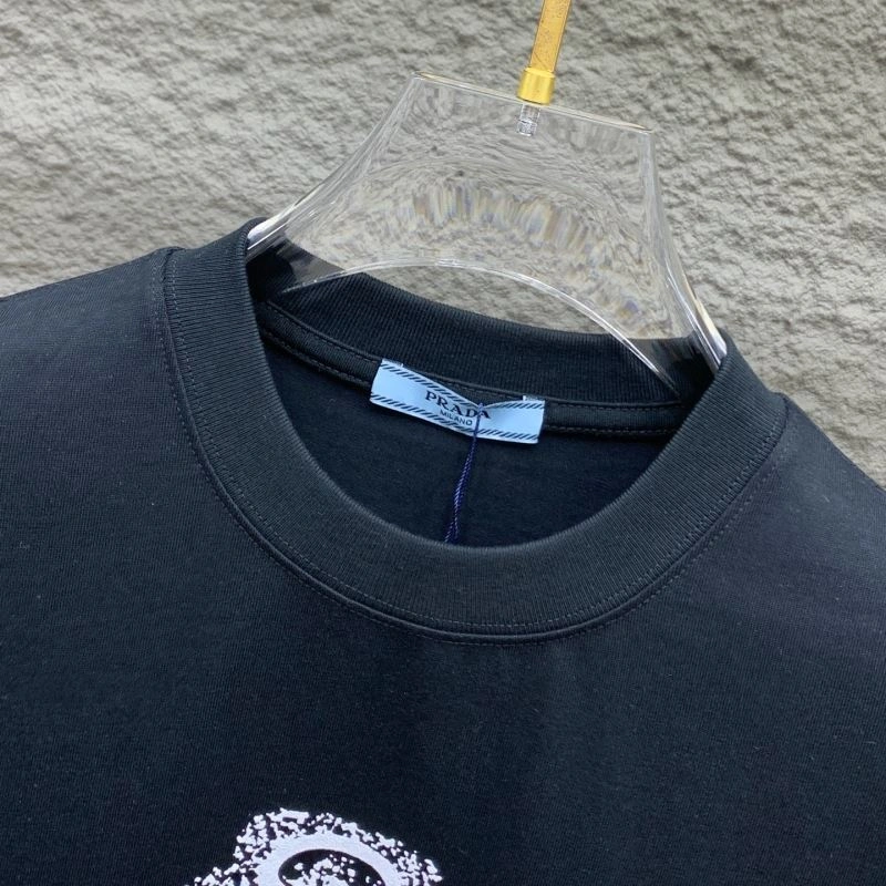 Prada T-Shirts Snug 169347