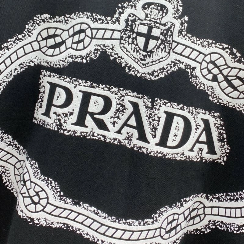 Prada T-Shirts Snug 169347