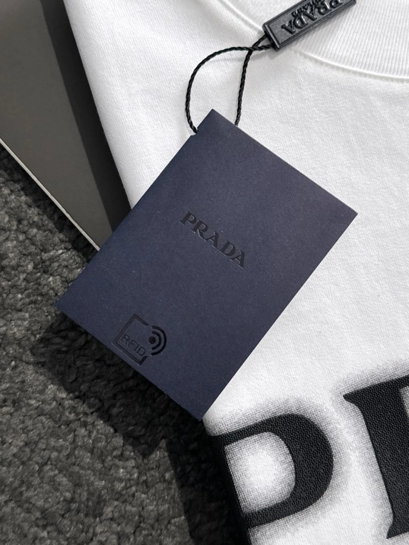 Original Prada T-Shirts 169352