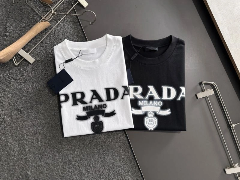 Bold Prada T-Shirts 169327