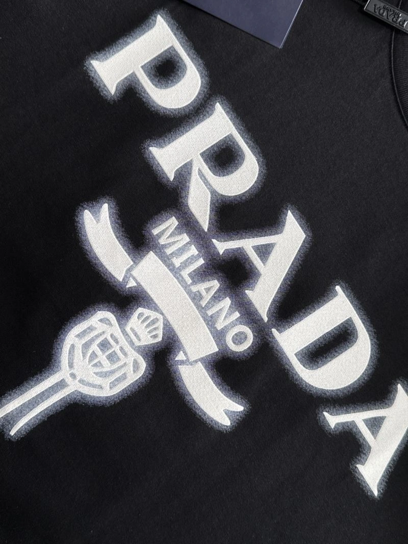 Bold Prada T-Shirts 169327
