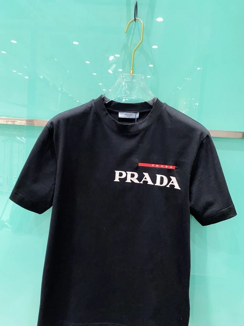 Breathable Prada T-Shirts 169317