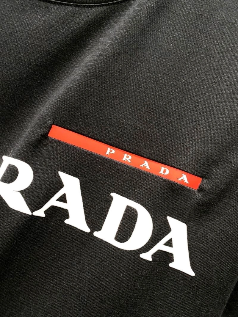 Breathable Prada T-Shirts 169317