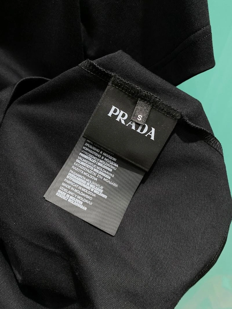 Breathable Prada T-Shirts 169317