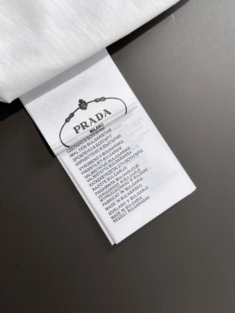 Prada T-Shirts Elegant 169316