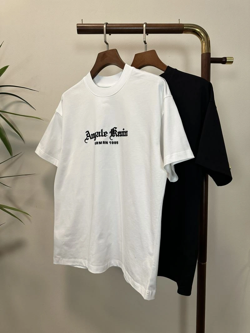 Minimalist Prada T-Shirts 169313