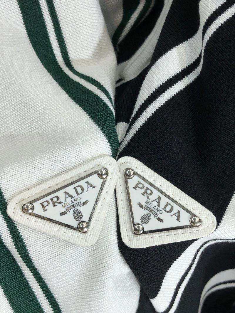 Prada T-Shirts MultiPurpose 169302