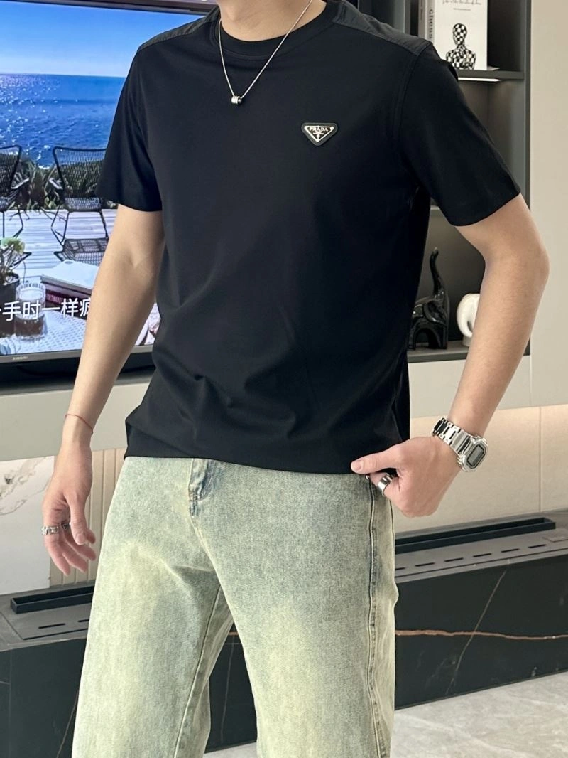 Supportive Prada T-Shirts 169365