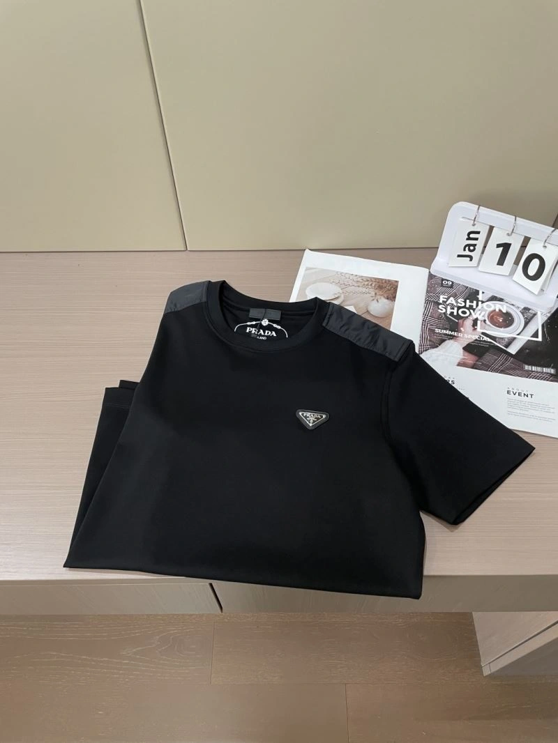 Supportive Prada T-Shirts 169365