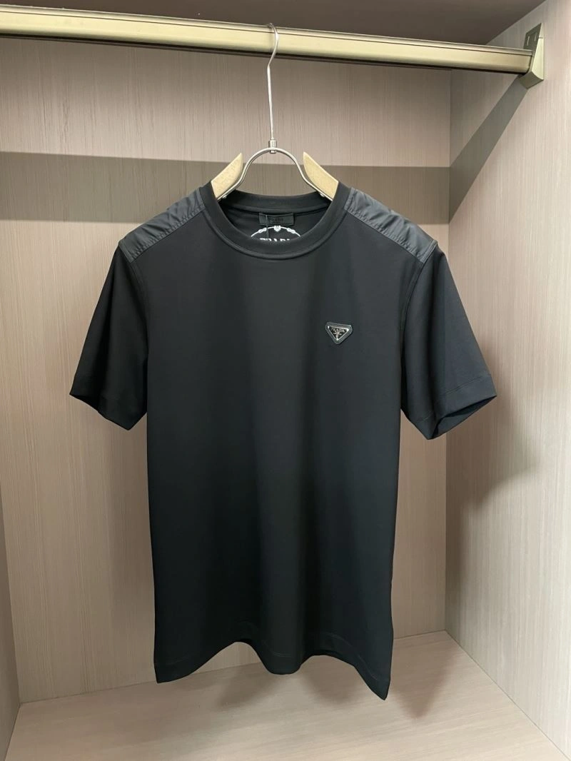 Supportive Prada T-Shirts 169365