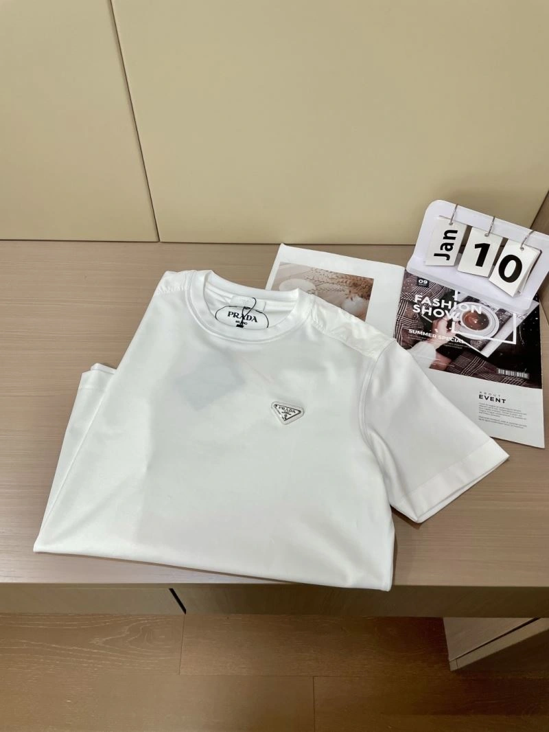 Original Prada T-Shirts 169315