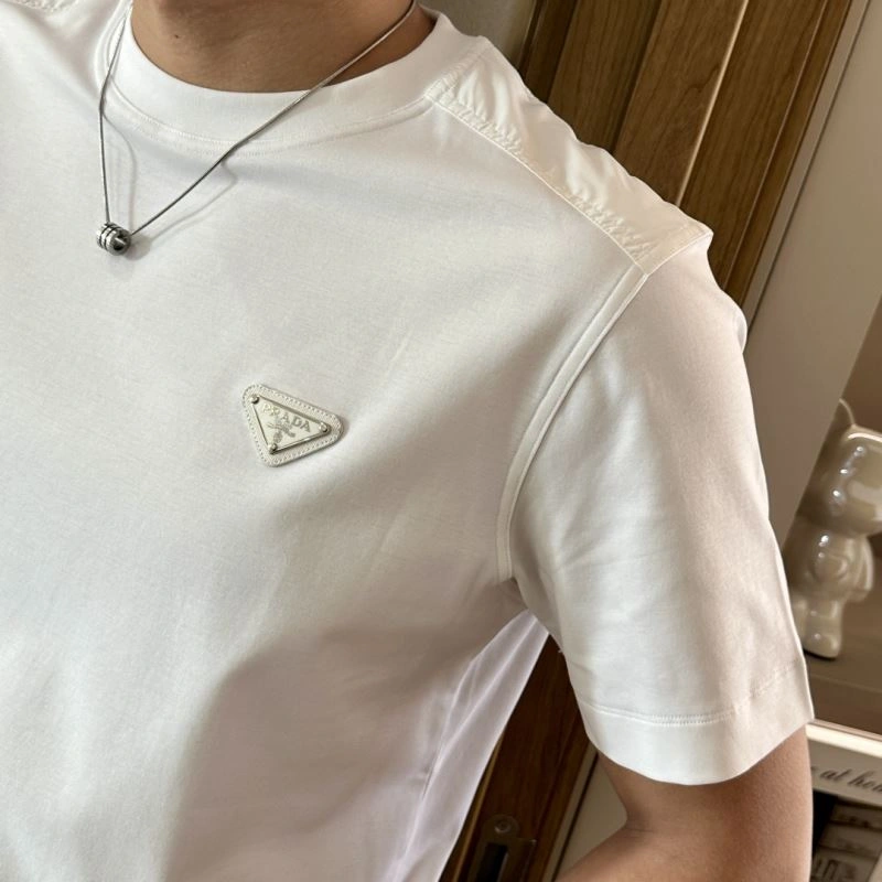 Original Prada T-Shirts 169315