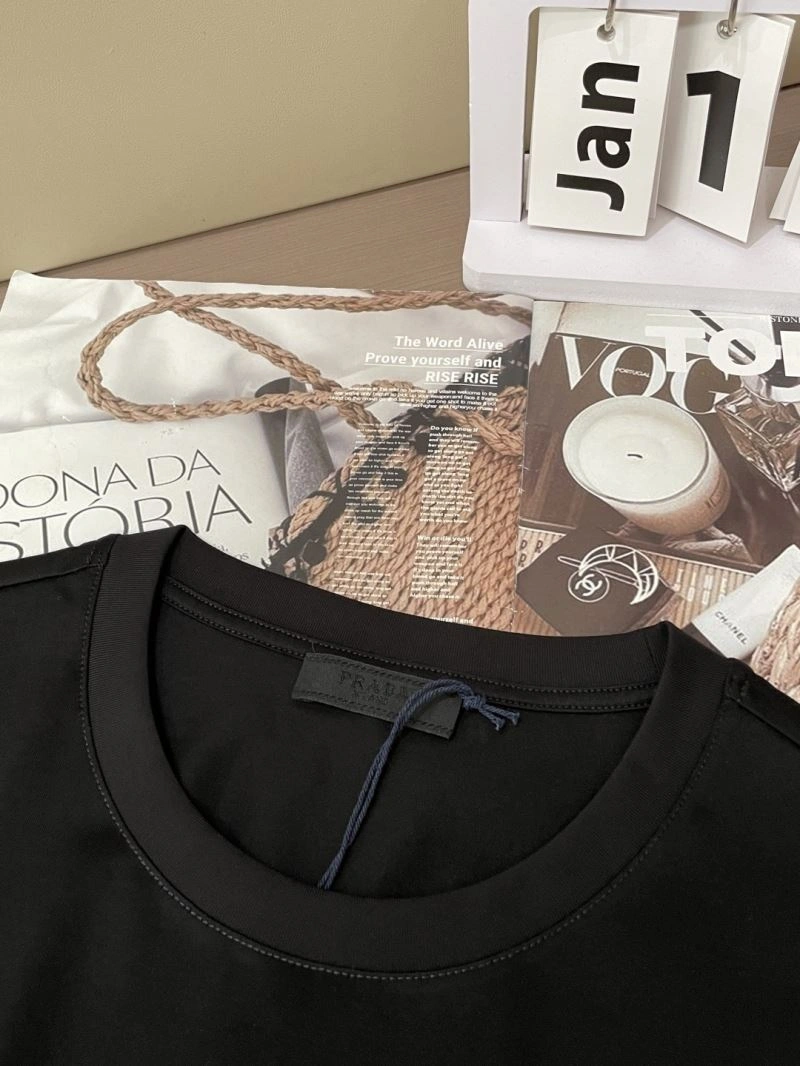 Compact Prada T-Shirts 169293