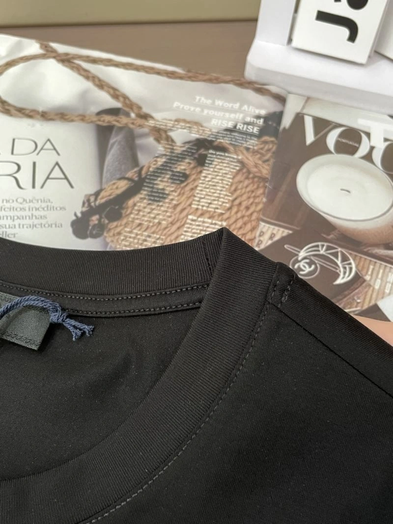 Compact Prada T-Shirts 169293