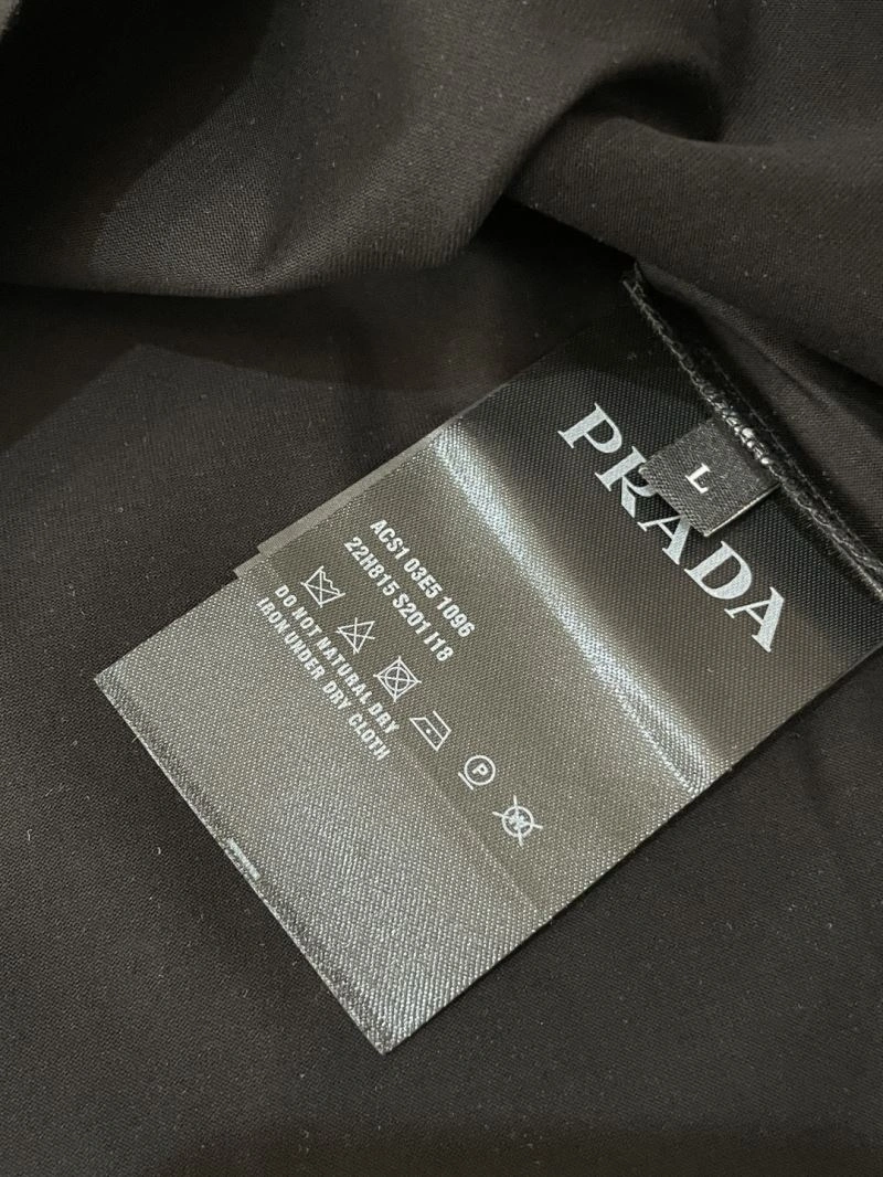 Compact Prada T-Shirts 169293