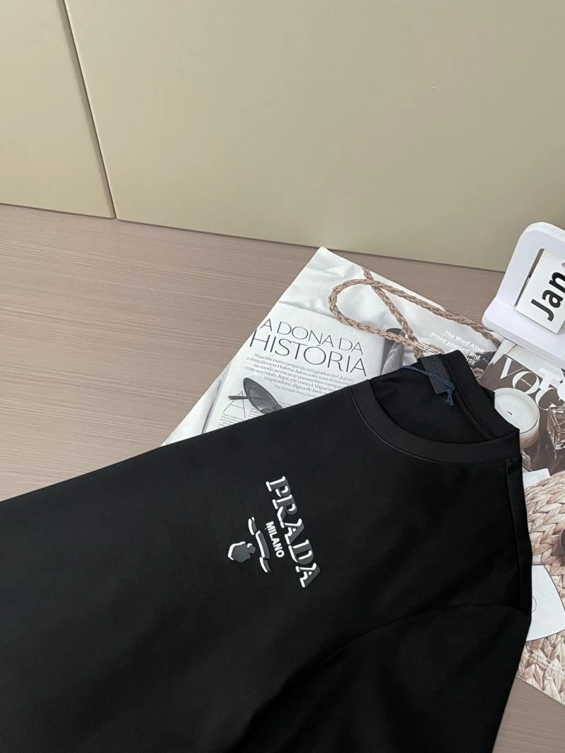 Compact Prada T-Shirts 169293