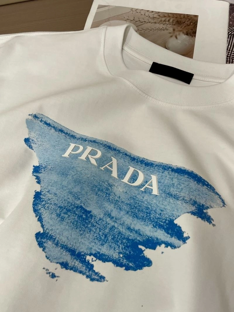 Unisex Prada T-Shirts 169320