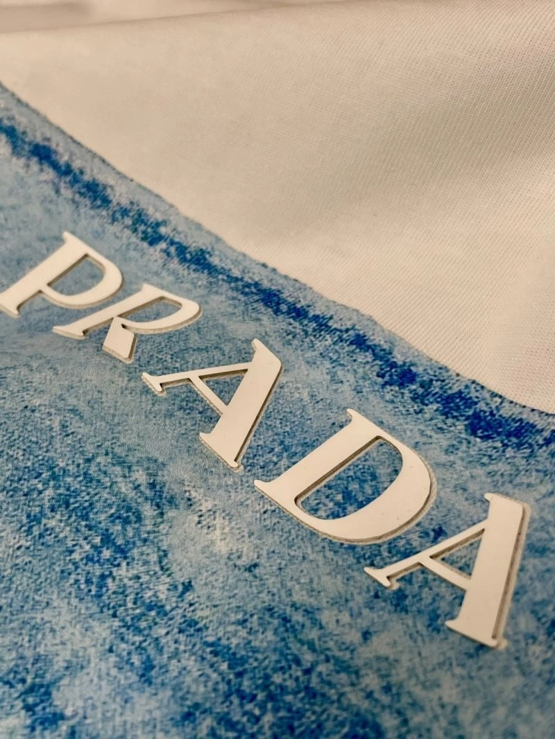 Unisex Prada T-Shirts 169320