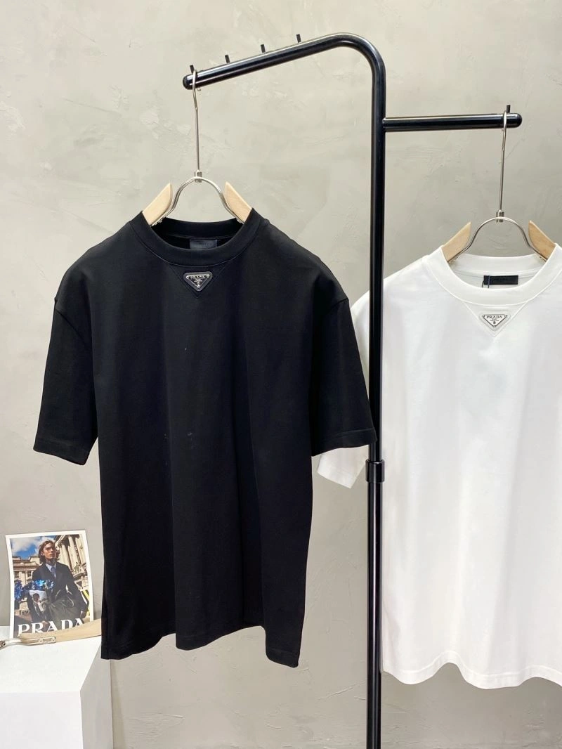 Prada T-Shirts ModernLook 169297