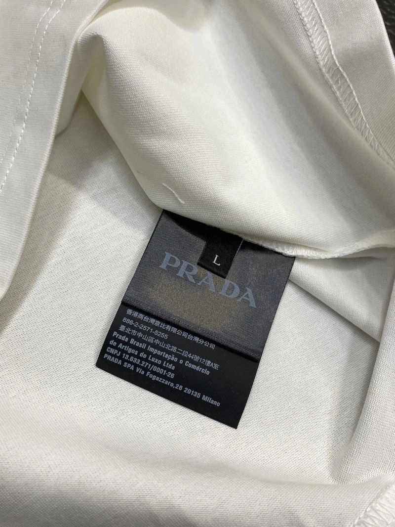 Prada T-Shirts ModernLook 169297