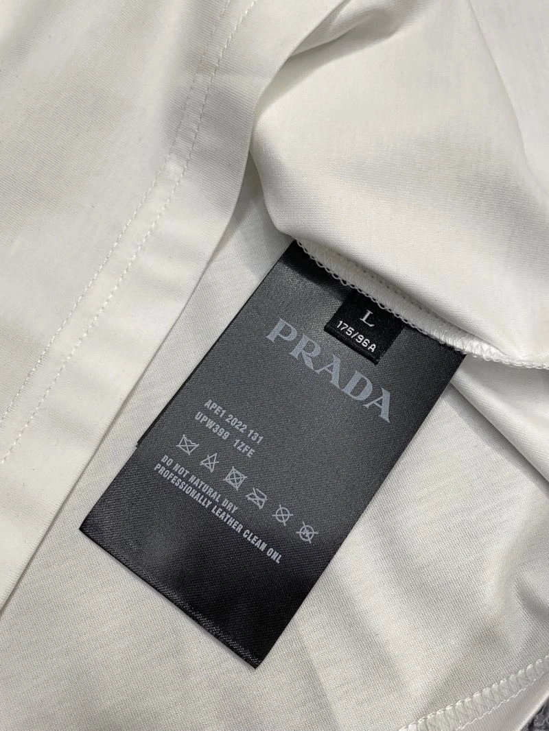 Refined Prada T-Shirts 169295