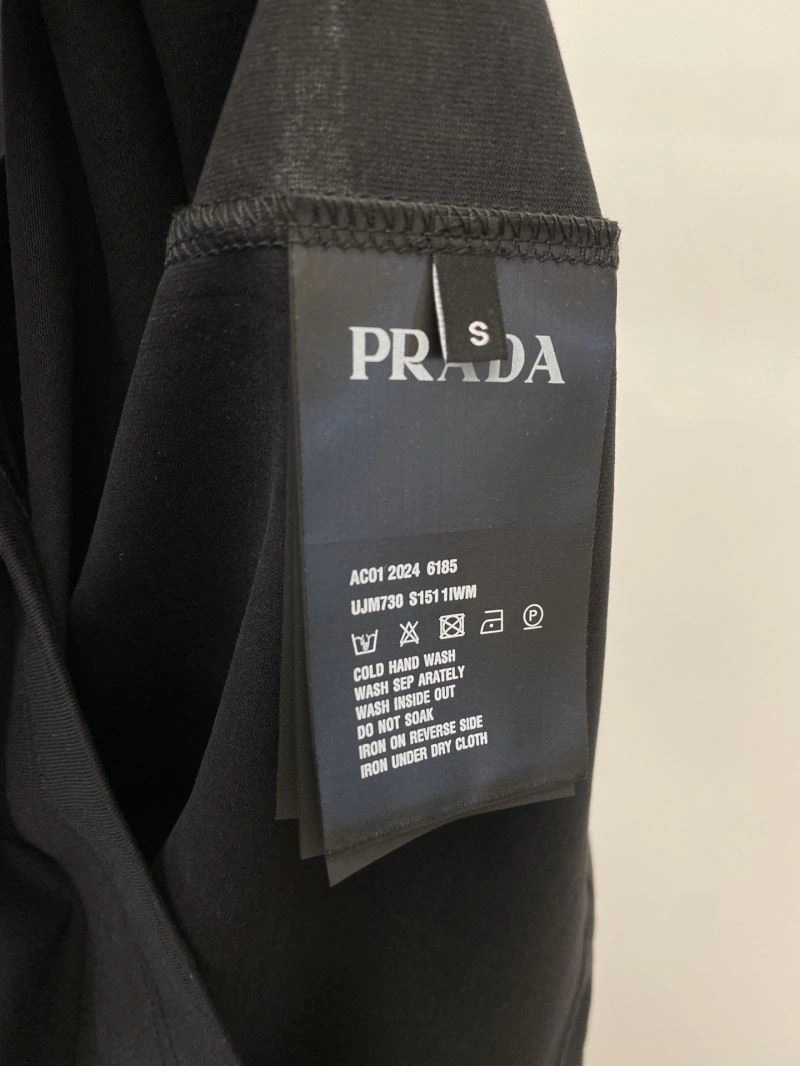 Prada T-Shirts Casual 169290