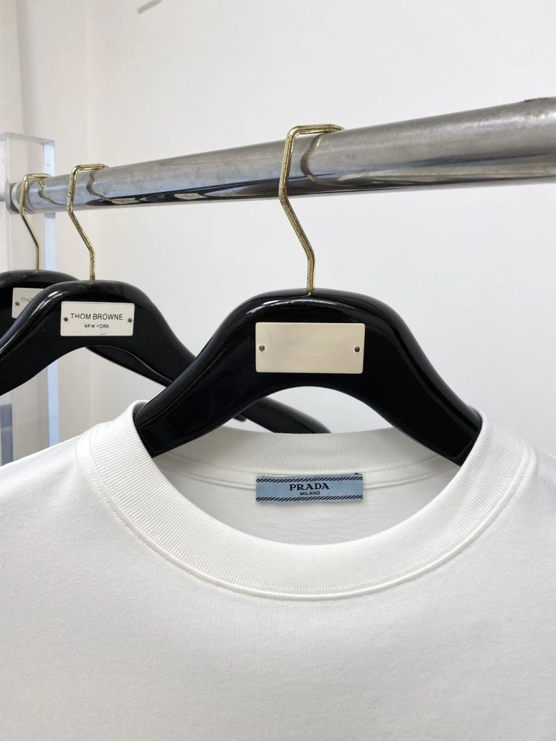 MultiPurpose Prada T-Shirts 169285