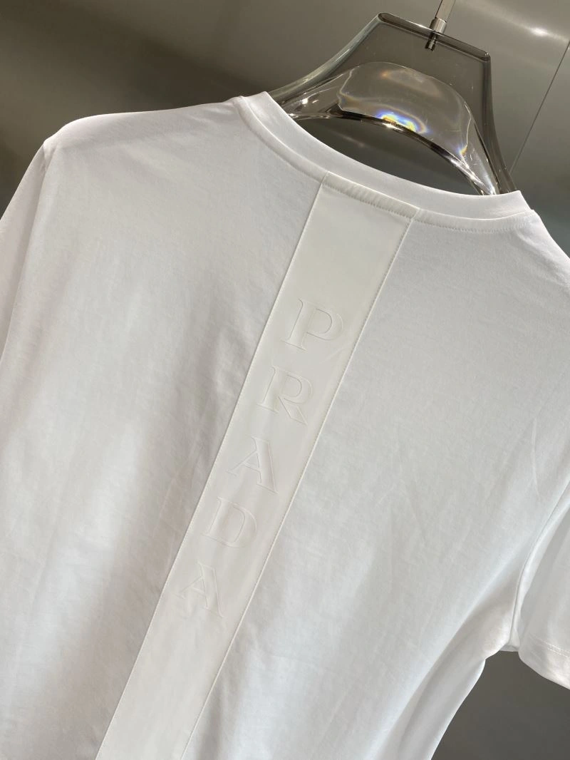 Unisex Prada T-Shirts 169261