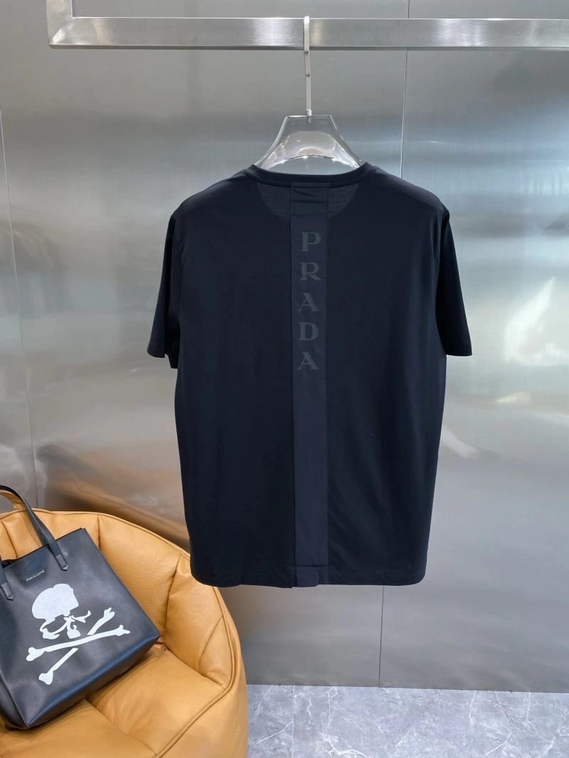 ComfortFit Prada T-Shirts 169309