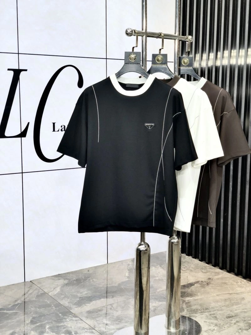 ModernLook Prada T-Shirts 169307