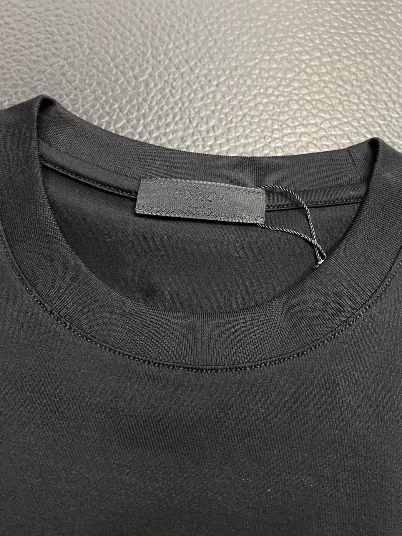 Stylish Prada T-Shirts 169266