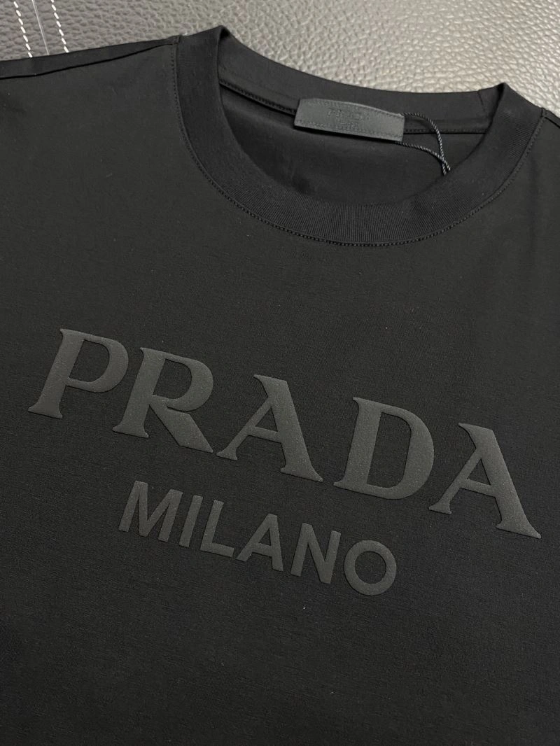 Stylish Prada T-Shirts 169266