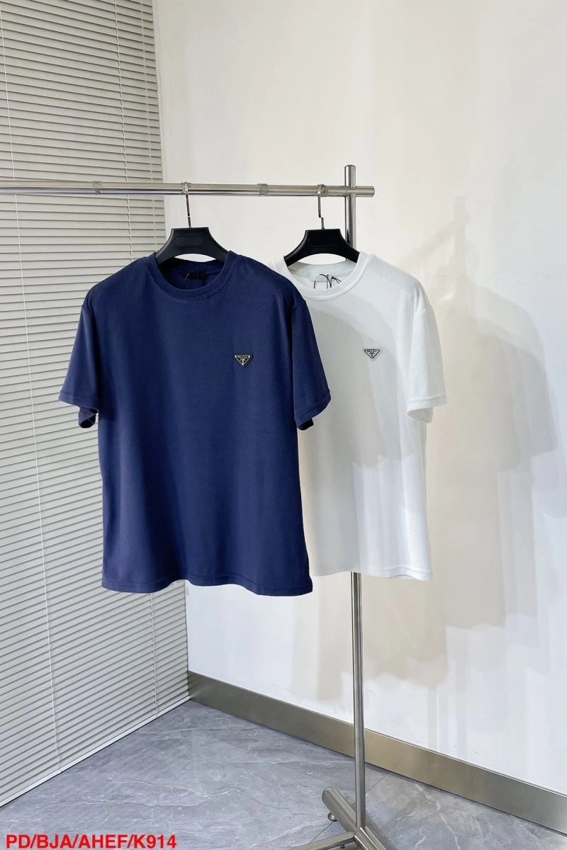 Prada T-Shirts Bold 169286