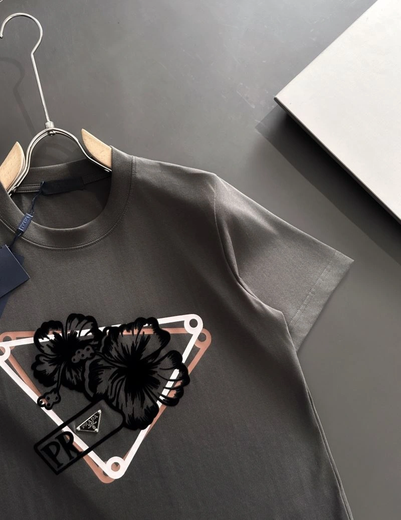 Prada T-Shirts Lightweight 169283