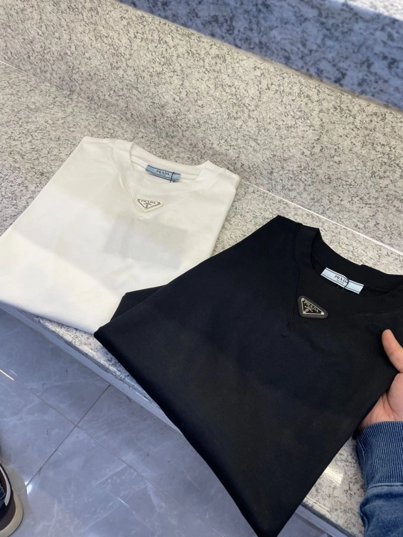 FashionForward Prada T-Shirts 169252