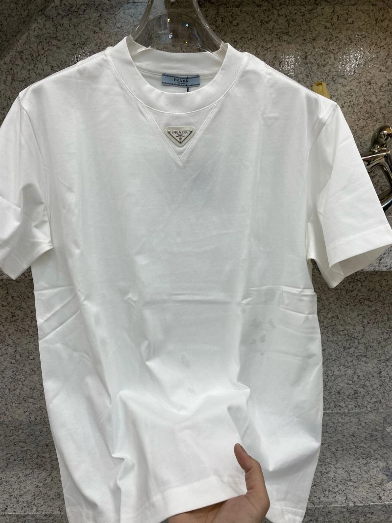 FashionForward Prada T-Shirts 169252