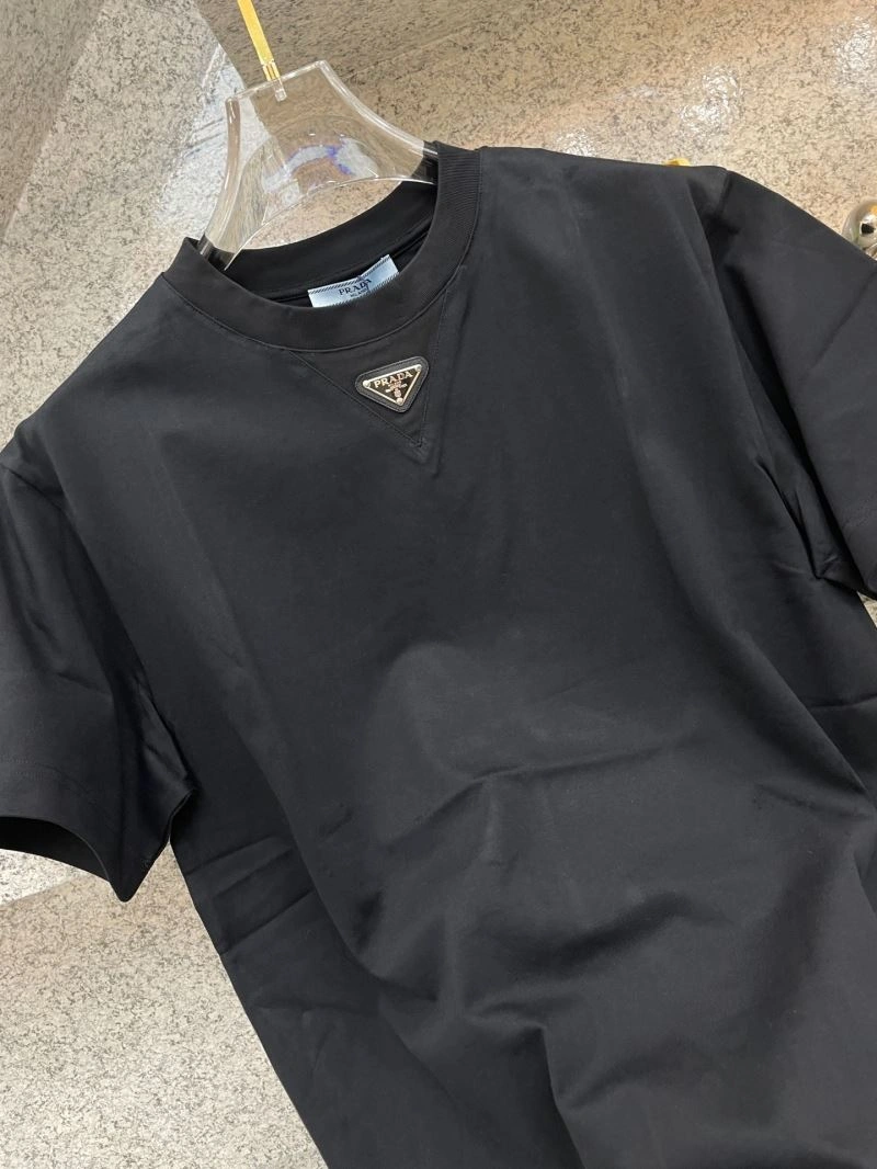 FashionForward Prada T-Shirts 169252